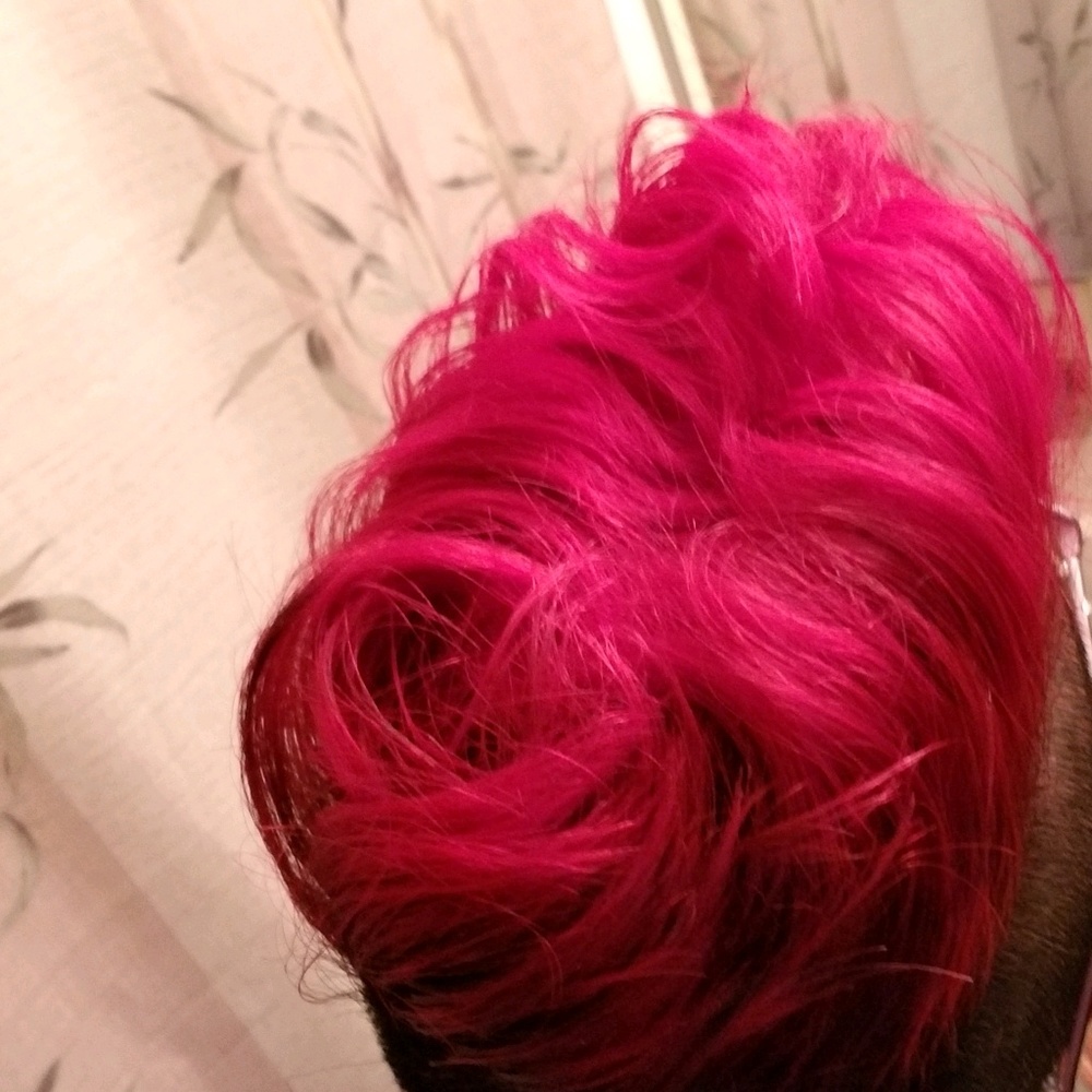 Meet your Posher, Laurie